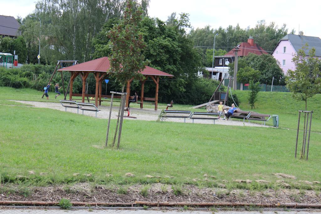 Pension Lukas Κάρλοβι Βάρι Εξωτερικό φωτογραφία